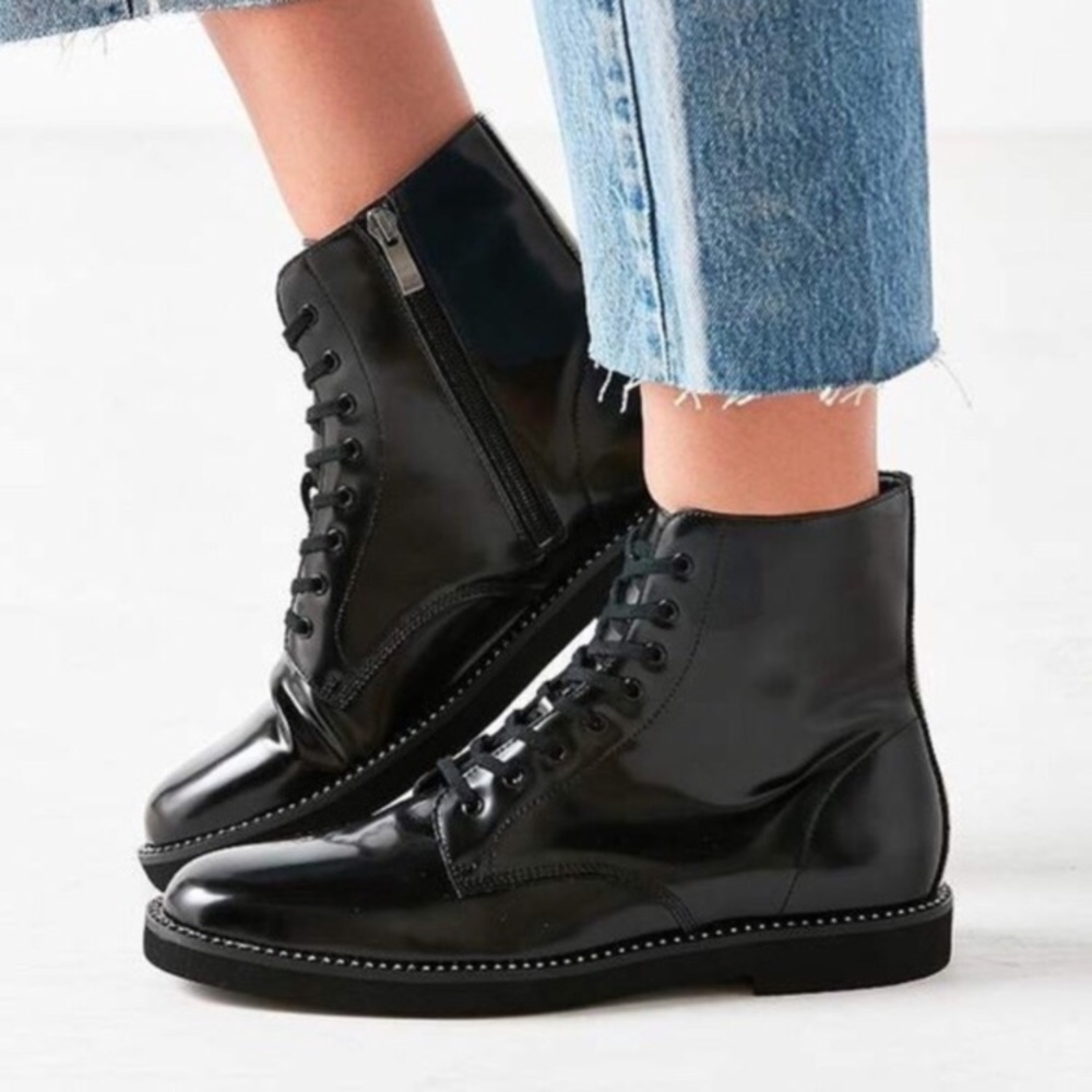 COPY - Urban Outfitters Jade Refined Black Combat…